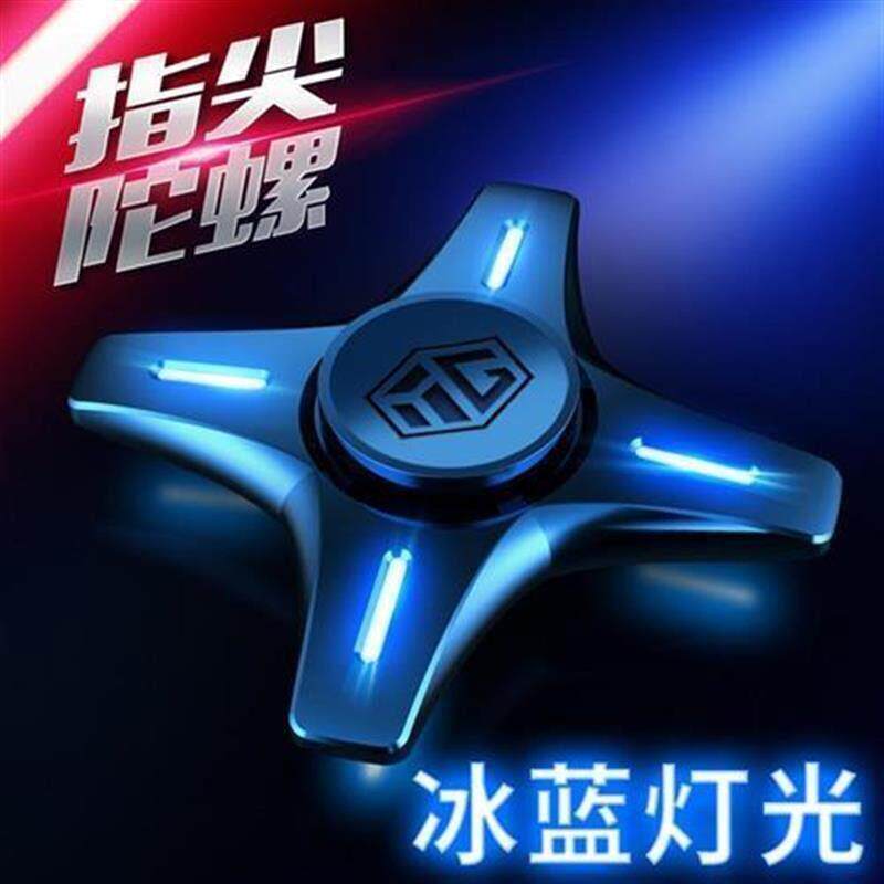 指尖陀螺发光夜光手指指间金属减压玩具解压神器星空版破刃AR