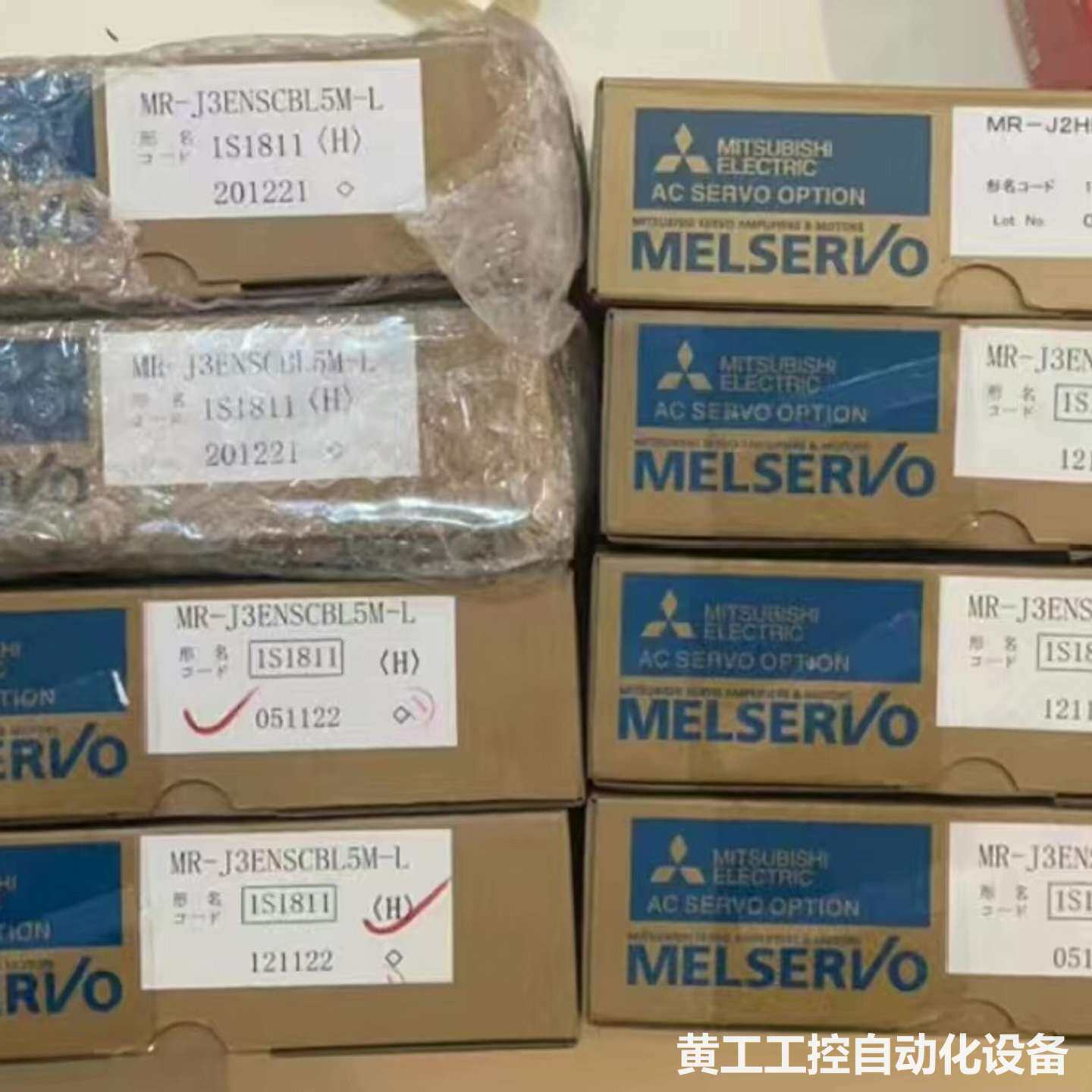 全新三菱MR-J3ENSCBL其它元器件