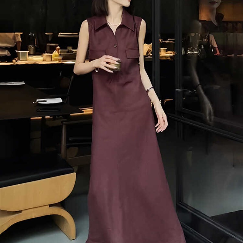 法式高级感翻领无袖连衣裙2024新款女夏季修身显瘦气质开叉长裙子
