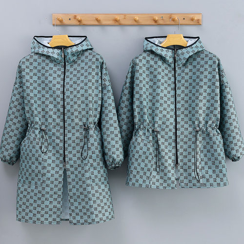 时尚罩衣新款工作服女定制logo连帽厨房家用防水防油束腰餐饮专用