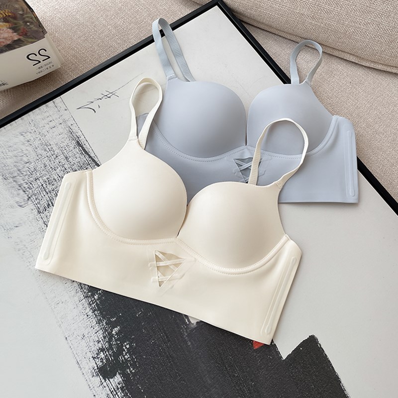光面无痕内衣女小胸聚拢显大上y托调整型收副乳防下垂无钢圈文胸