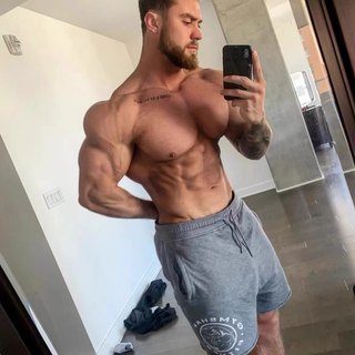 现货GYMSHARK LEGACY运动健身短裤男ins宽松休闲毛边棉质五分裤