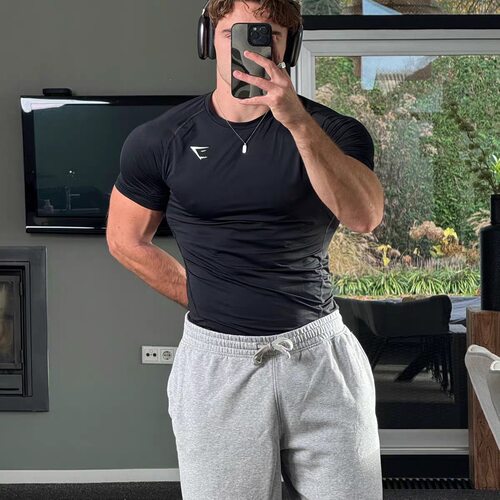 高弹速干GYMSHARK健身紧身短袖