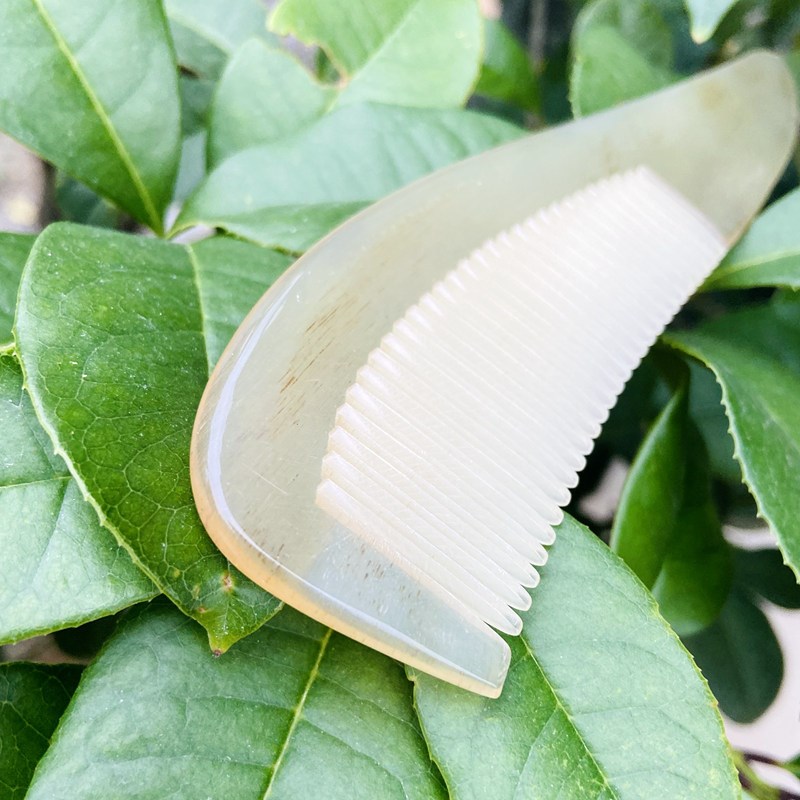 天然牛角梳翘尾家用女士15cm按摩梳子家用便携经络头皮头部羊角梳