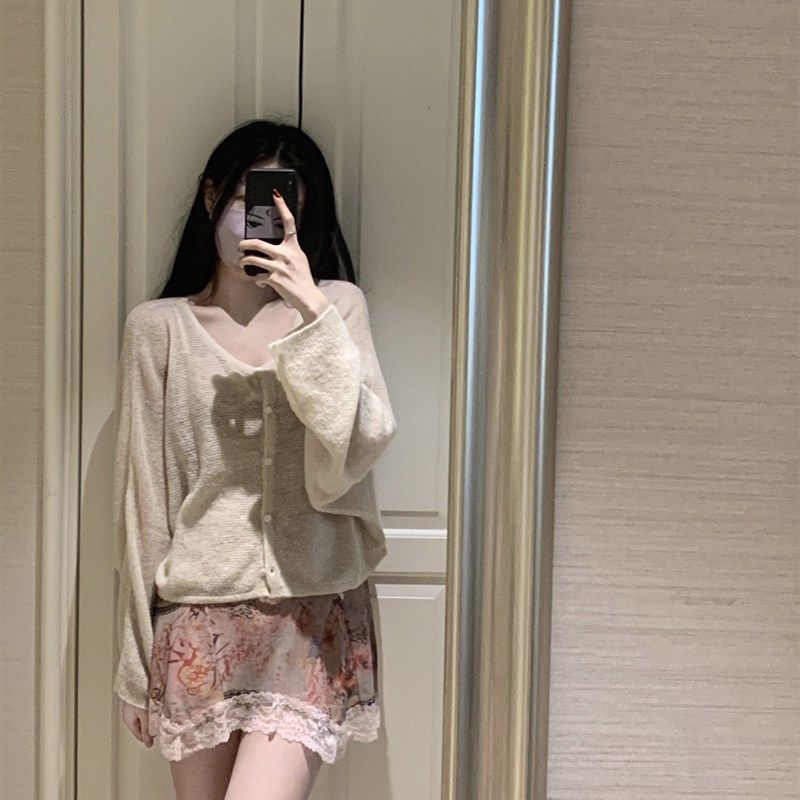 温柔纯欲米杏色羊毛马海毛开衫女24春夏薄款微透针织短款披肩外套