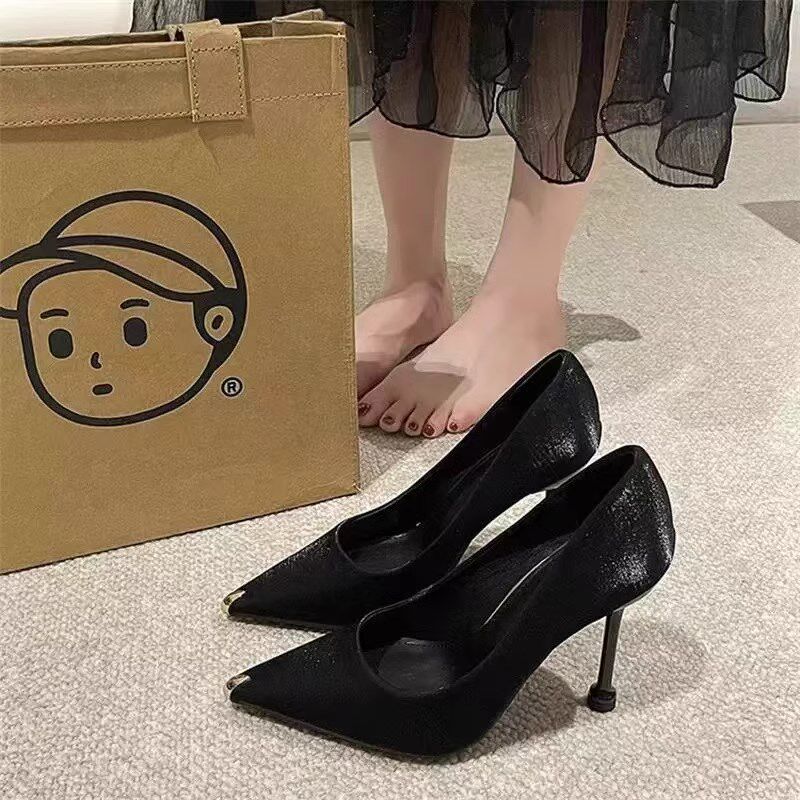 小码313233黑色绸缎尖头高跟鞋女细跟百搭法式P少女单鞋大码41一4