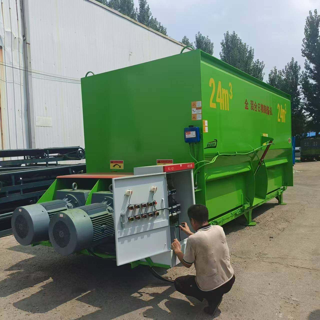 全日粮混合制备机饲料搅拌机3-50方型号齐全,畜牧/养殖物资,特种养殖设备,淘宝优惠券,粉丝福利购,淘宝优惠卷