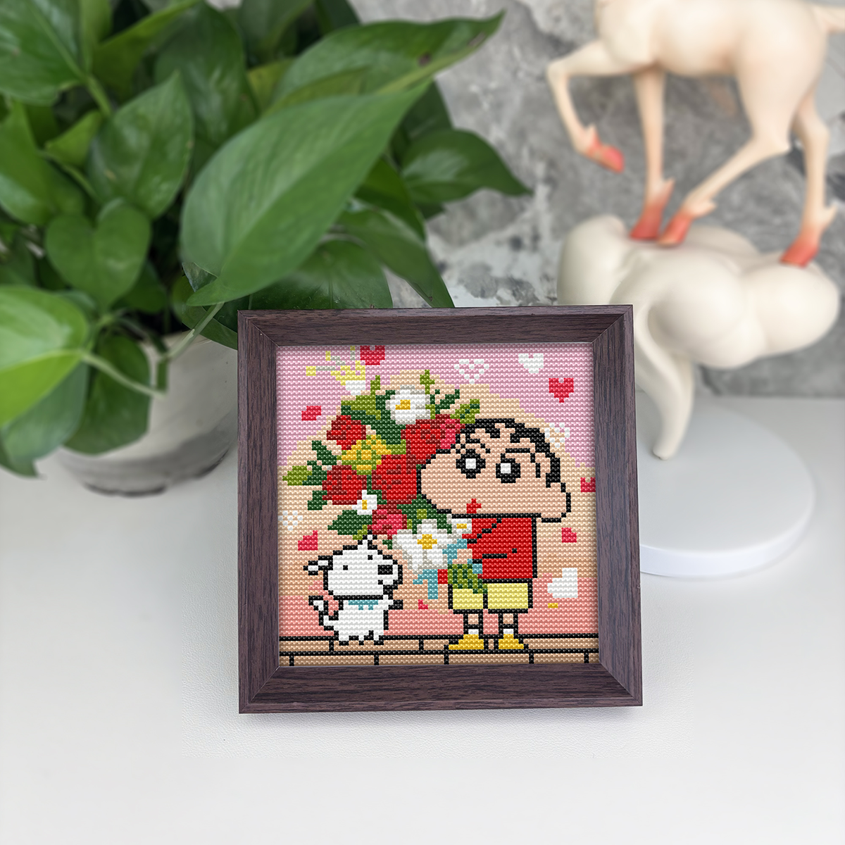 【蜡笔小新】十字绣2025新款线绣带框摆台刺绣diy手工礼物送朋友