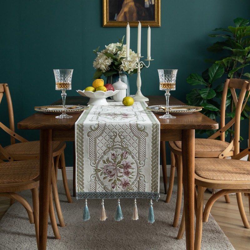 Modern Simgple Table Runner Christmas Chenille Tassel Househ