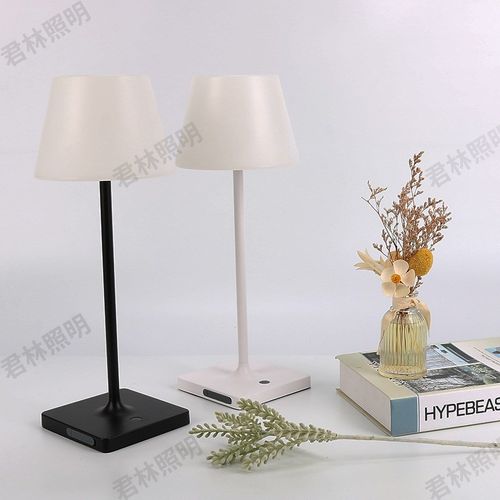 时尚简约高脚杯台灯卧室客厅床头触摸三色无极调光的充电滚塑台灯