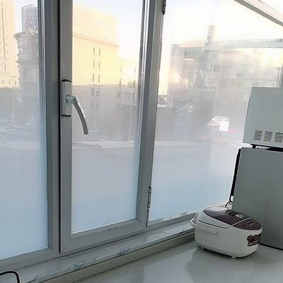 办公室玻璃贴膜防撞贴隔断渐变玻璃贴玻璃墙纸壁纸带胶自粘半透明