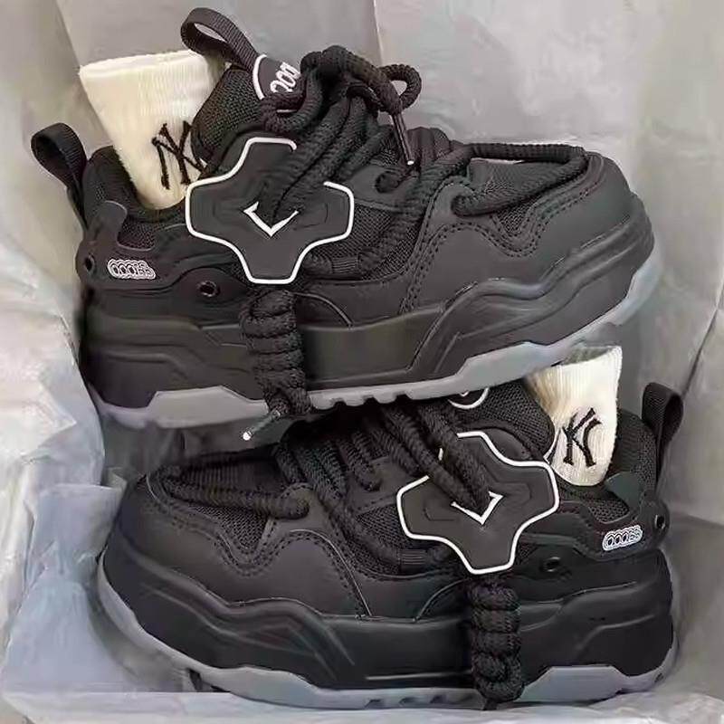 极速男鞋厚底增高面包鞋子男款2026新款夏季透气防臭学生黑色德训