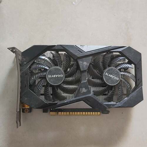 可维修技嘉 GTX1650 4G 显卡 ，显卡风扇有一个不转，电容议价