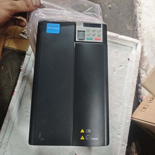 可维修MD310变频器，11KW，只使用了10多天，24年和2