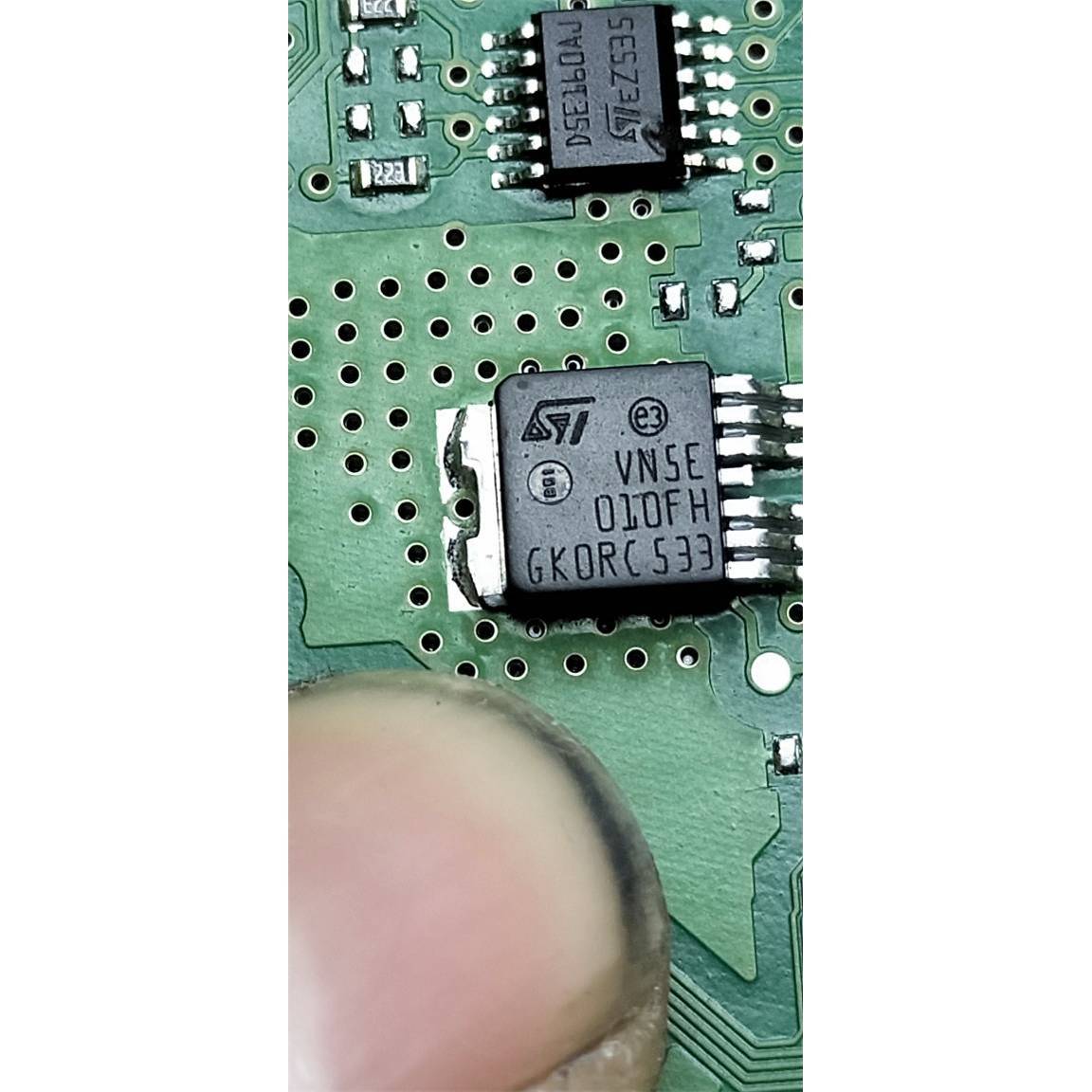 VN5E010FH 新蒙迪欧BCM电脑板雾灯控制芯片 可直拍