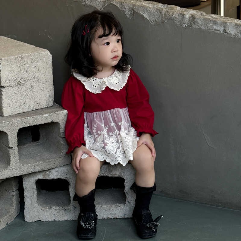 婴儿连体衣春秋季女宝宝衣服洋气蕾丝长袖公主裙满月百天周岁礼服