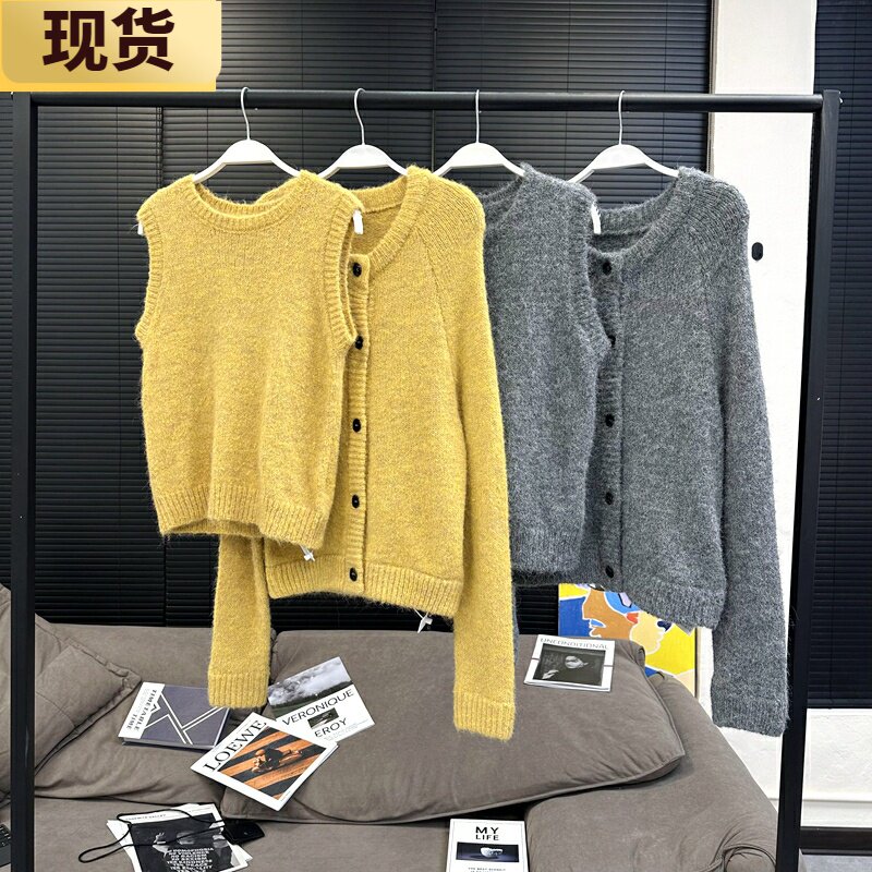 【现货】13时髦叠穿毛衣开衫背心两件套女宽松设计感短款针织外套