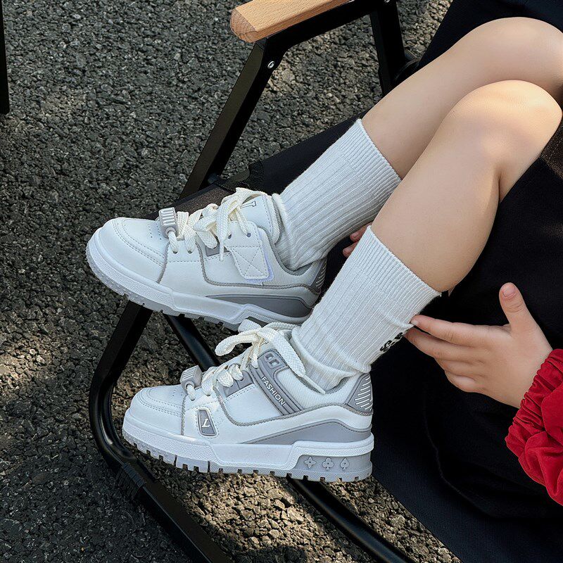 韩版儿童运动鞋春秋新款女童鞋子时尚板鞋男童真皮透气软底小白鞋