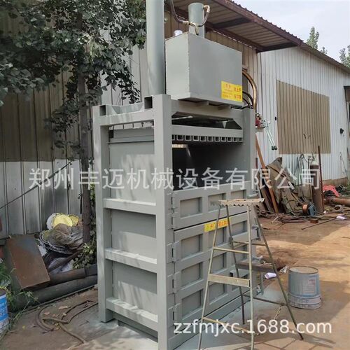 废纸液压a打包机 立式油漆桶压扁机 边角料薄膜塑料瓶纸壳打包机
