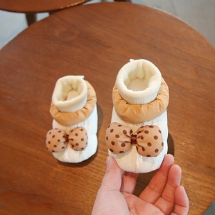 秋冬季婴儿棉鞋0到6个月婴幼儿袜套鞋子加绒保暖一岁女宝宝步前鞋