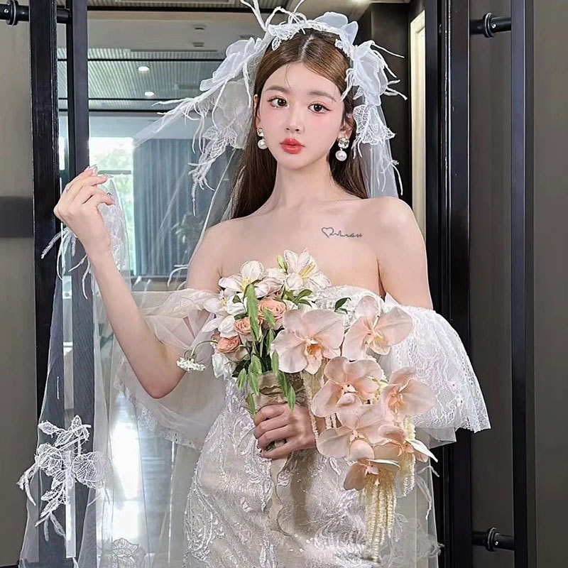 超仙蕾丝羽毛花朵软边新娘头纱头饰法式复古气质婚纱结婚跟妆发饰