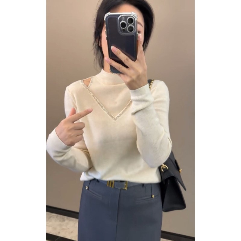 欧货秋冬款显瘦修身针织衫长袖女半高领内搭毛衣打底小衫镂空上衣