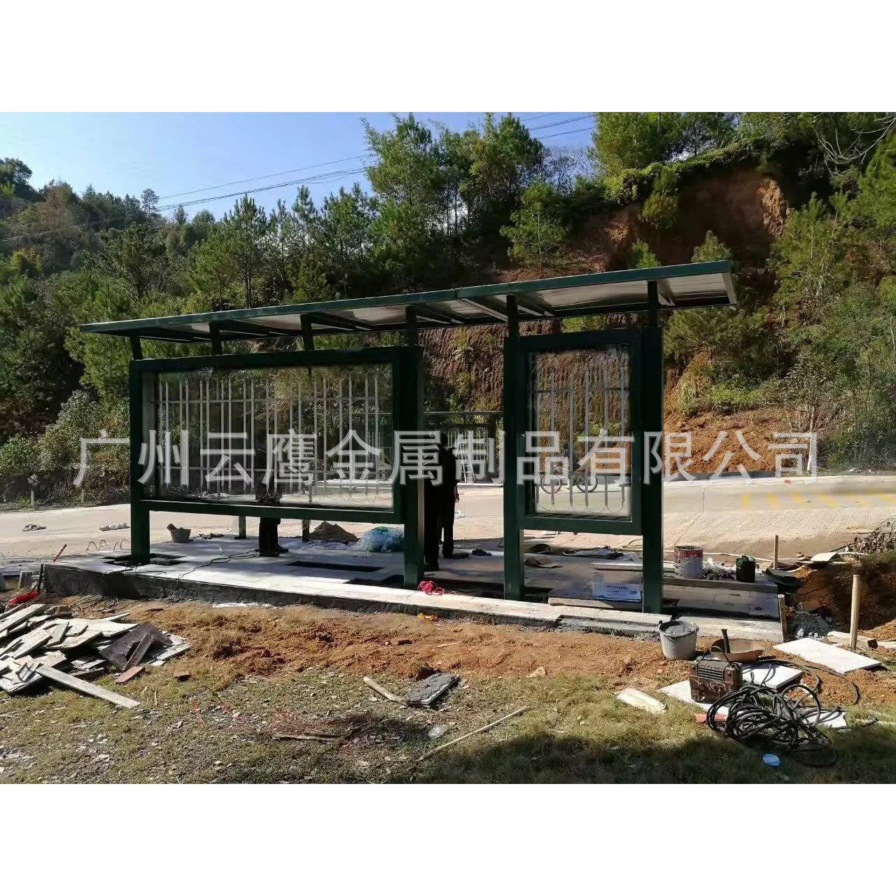 广东厂家专业生产公交车候车亭  小区宣传栏  户外灯箱   广告栏