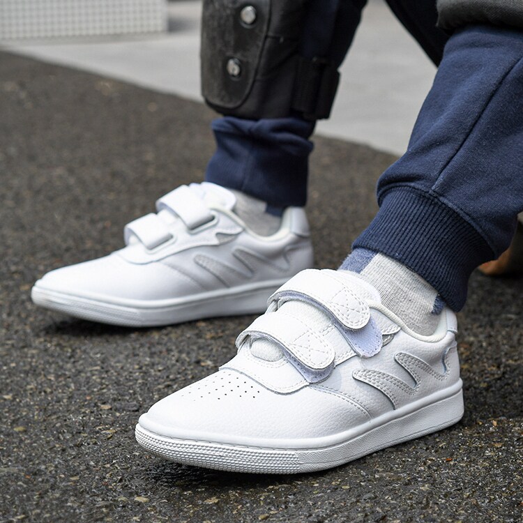 极路客蚁系列儿童专业滑板鞋纯白色牛皮耐磨减震男女童小白鞋