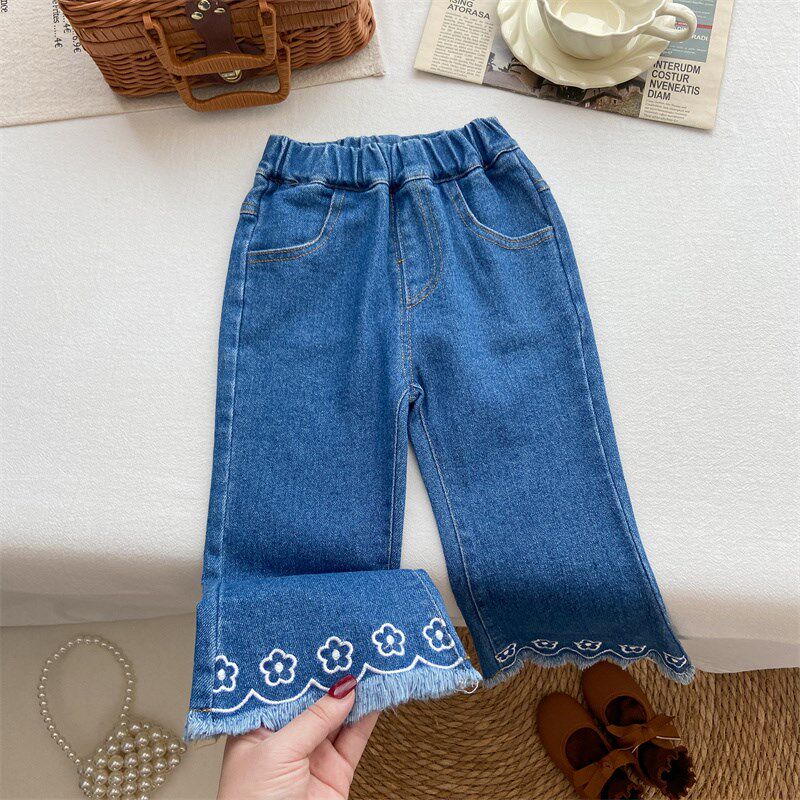 女童牛仔裤春秋喇叭裤洋气时髦修身弹力长裤宝宝春季时尚小花裤子