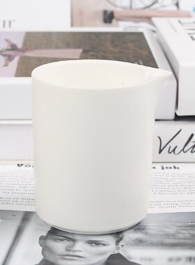 甄选白色陶瓷杯带嘴香薰蜡烛 低温大豆蜡陶瓷杯蜡烛