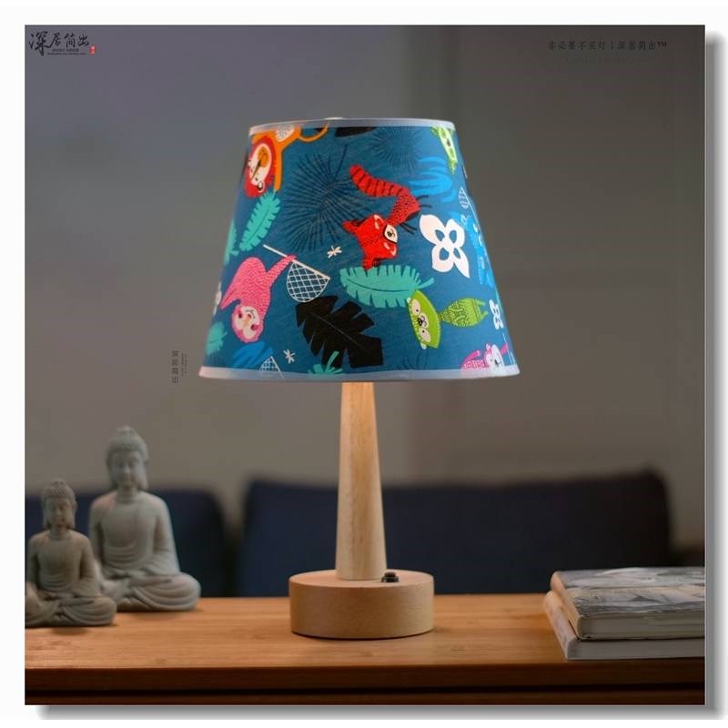 简约原木风可充电小台灯 温馨暖色无线可调光遥控 卧室床头灯夜灯