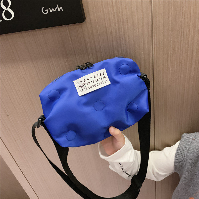 男童小包潮斜挎帅气小布包户外旅游儿童小挎包时尚女孩出游单肩包