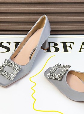 羊皮版!浅蓝色礼服缎面方头水钻粗跟单鞋女2024年新款秋季高跟鞋