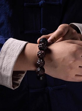 十二生肖本命年雕刻珠男士盘玩手串小叶紫檀貔貅木质佛珠手链把件