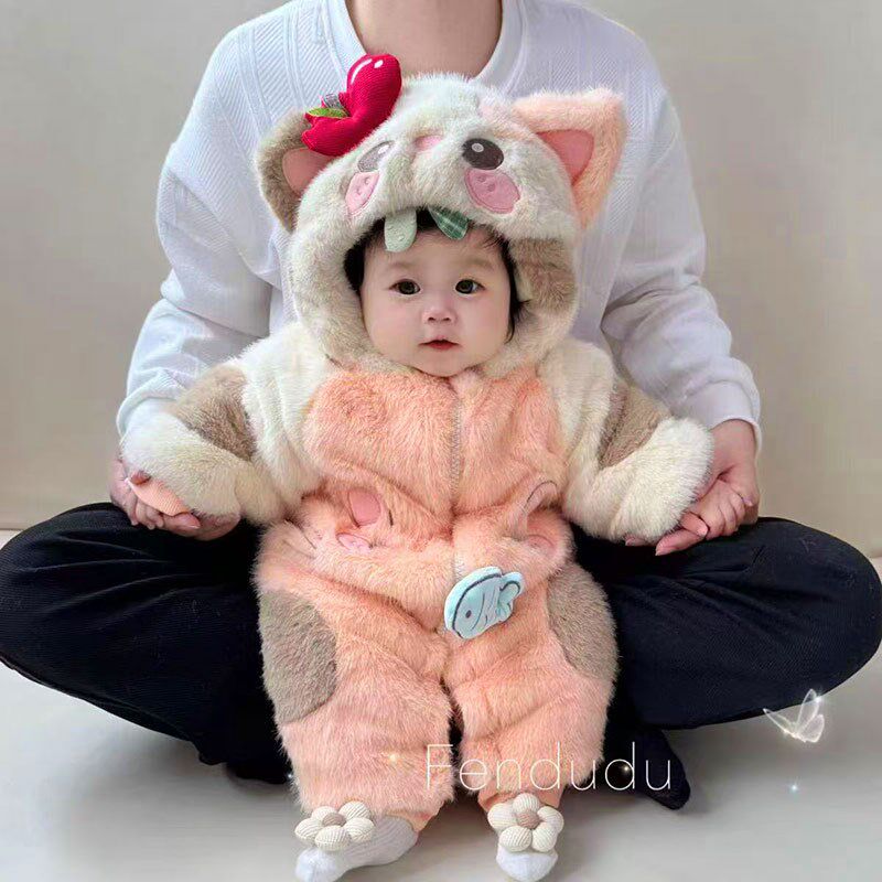 婴儿冬装外出服加绒加厚连体衣宝宝冬季棉服囤货R装超萌新款抱抱