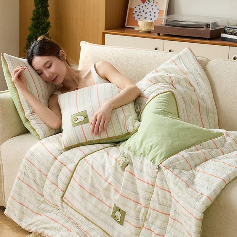 新款全棉水洗g条纹抱枕被子两用办公室午睡毯车载学生午休纯棉被