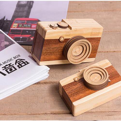 音乐盒卡通礼品摆件木质盒创意旋转快门复古相机八音盒生日礼物