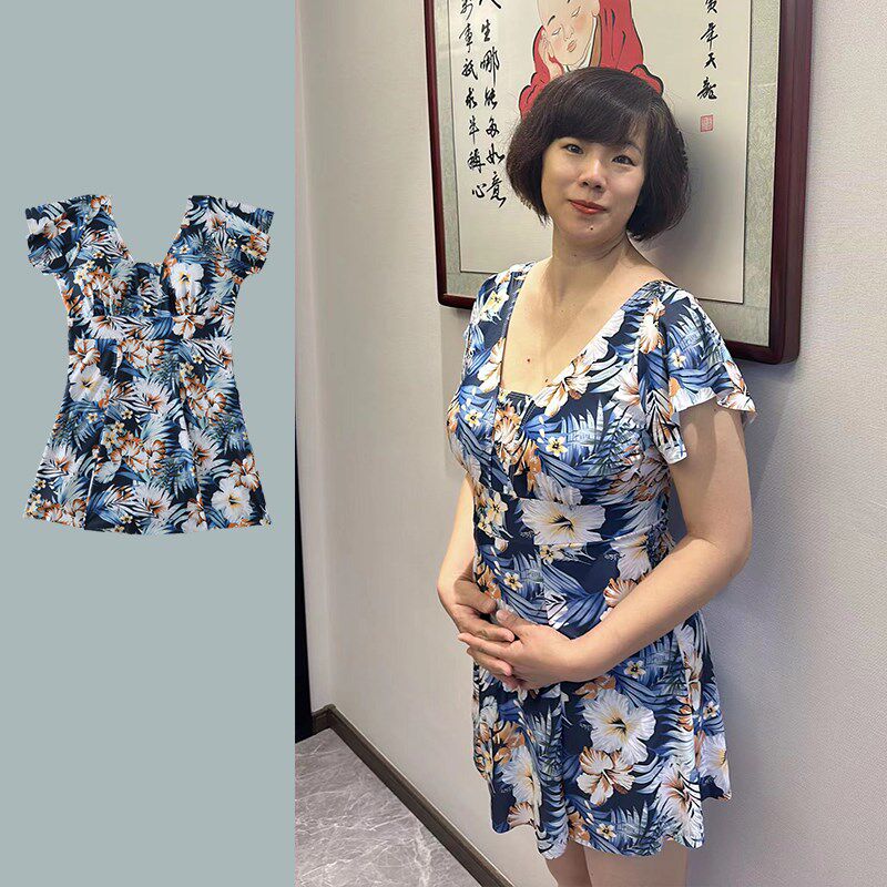 大码泳衣女款分体两m件保守遮肚显瘦泡温泉中老年妈妈女款海边泳