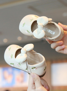 春秋季新款女宝宝鞋子0一1-x2岁小童公主皮鞋婴儿鞋防滑软底学步