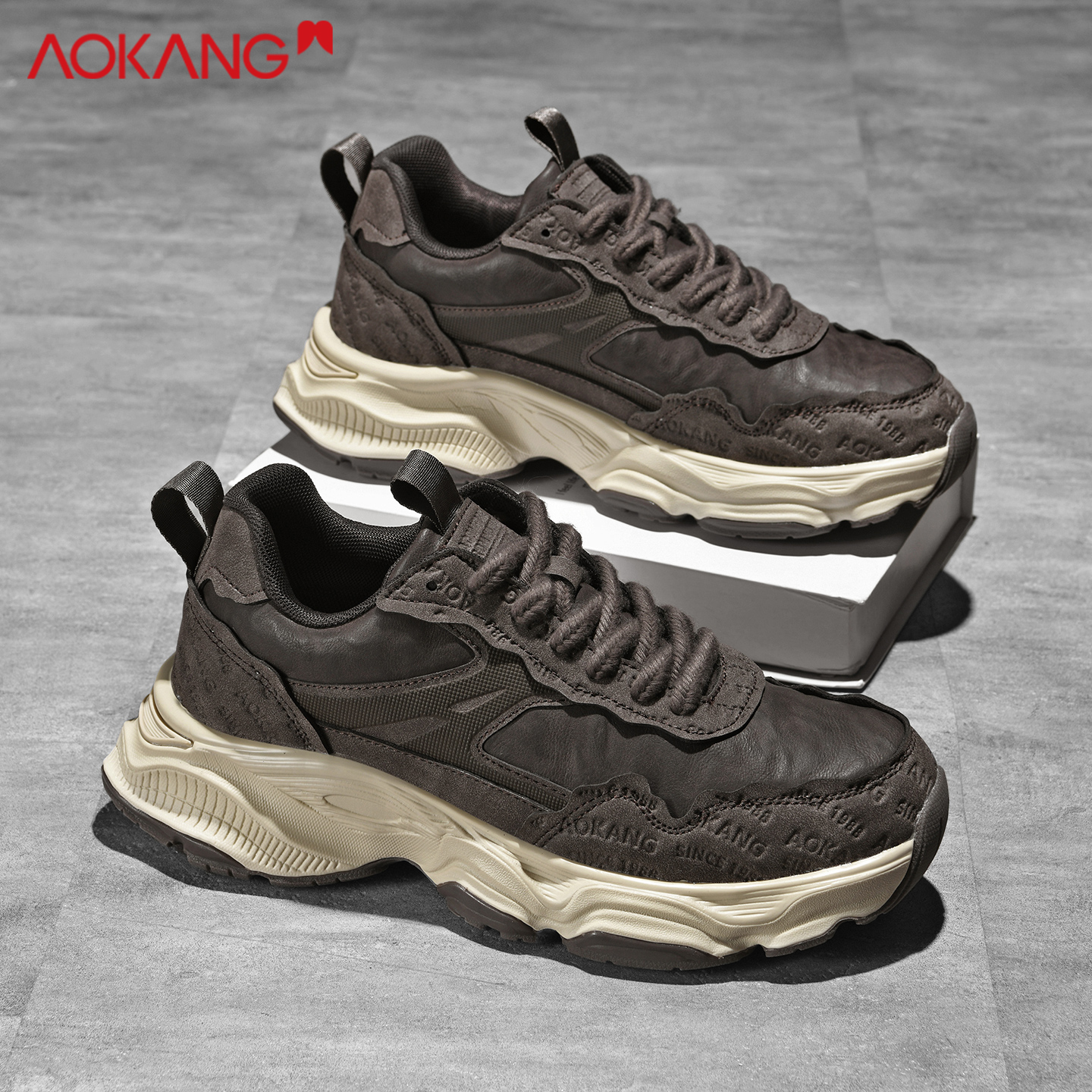 奥康新款秋季皮面休闲老爹鞋棕色