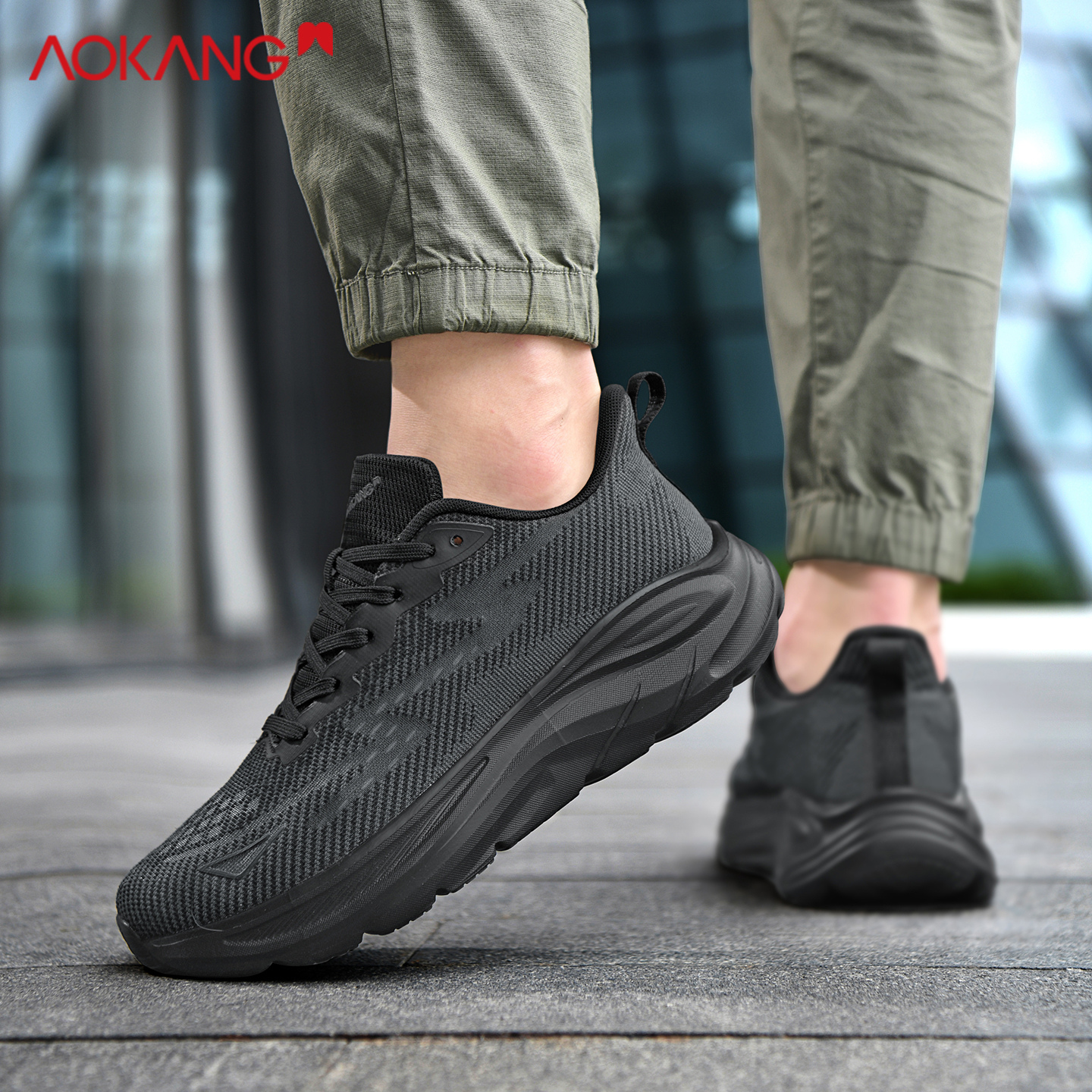 2025新款春季透气网面软底跑步鞋