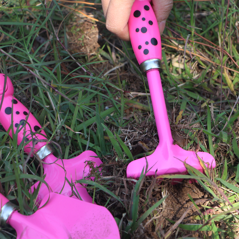 儿童玩沙挖沙子铁铲子水桶沙滩玩具套装宝宝赶海玩土挖土园艺工具