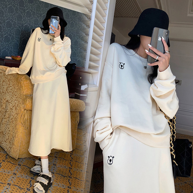 孕妇套装春装高级感休闲纯棉长袖卫衣春季托腹半身裙两件套春秋潮