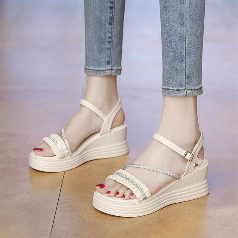 厚底坡跟凉鞋女2025夏季新款女鞋配裙子松糕底一字扣时装凉鞋34码