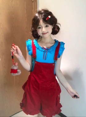 夏季甜美少女穿搭蓝色木耳边1/4吋套筒扳手袖上衣女搭配红色抱婴