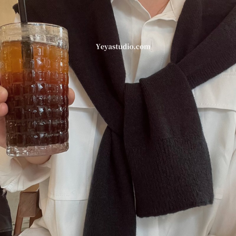 2023新款春秋黑色针织小披肩女配裙子外搭网红交叉搭肩韩版高级感