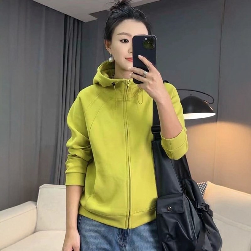 2025年休闲春季新款简约时尚纯色开衫连帽卫衣女百搭春游出行衣服