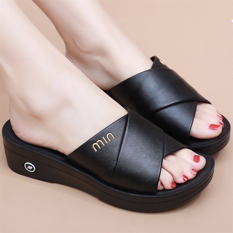 2025新款中年妈妈拖鞋外穿夏季平底G防滑一字拖女士皮面休闲凉拖,女鞋,一字拖,淘宝优惠券,粉丝福利购,淘宝优惠卷