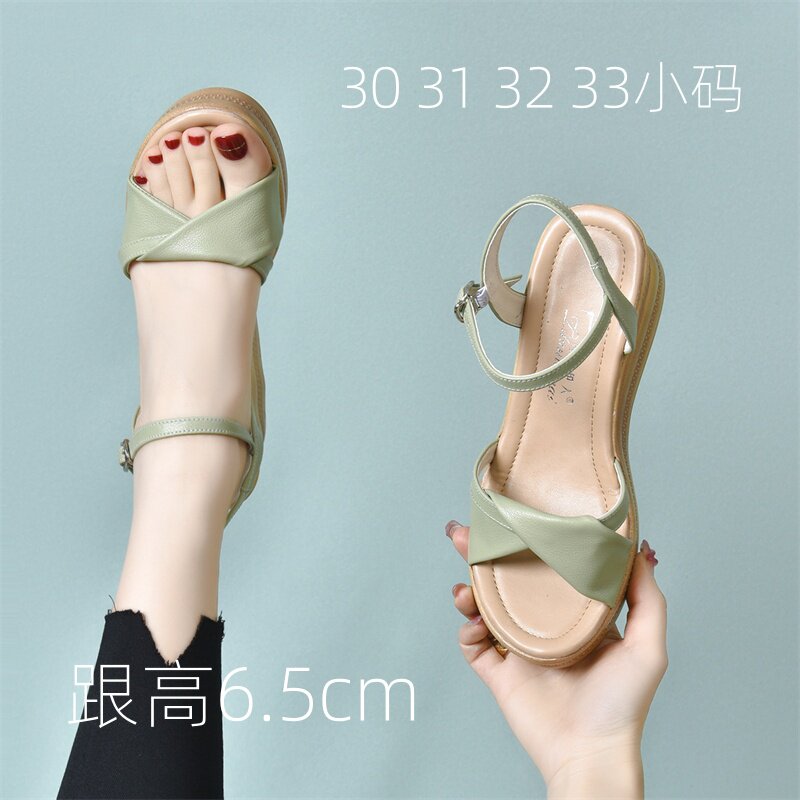 小码坡跟一字带凉鞋女3031厚底新款松糕H鞋3233小个子增高夏季露
