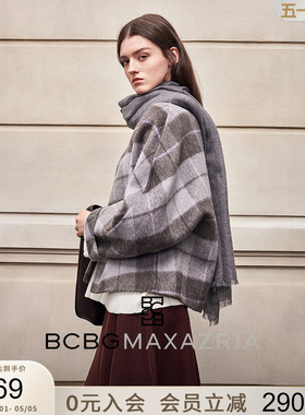BCBG冬女装初剪羊毛混纺格纹V领连身袖双面呢短款毛呢大衣外套